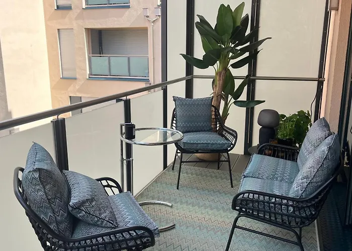 Modern & Cozy Muenchner Freiheit With Balcony 慕尼黑