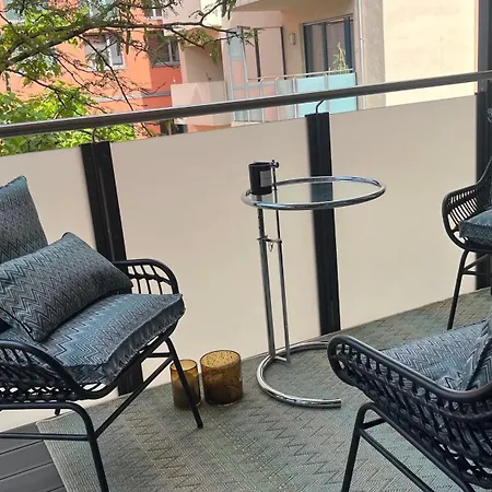Modern & Cozy Muenchner Freiheit With Balcony Appartamento *